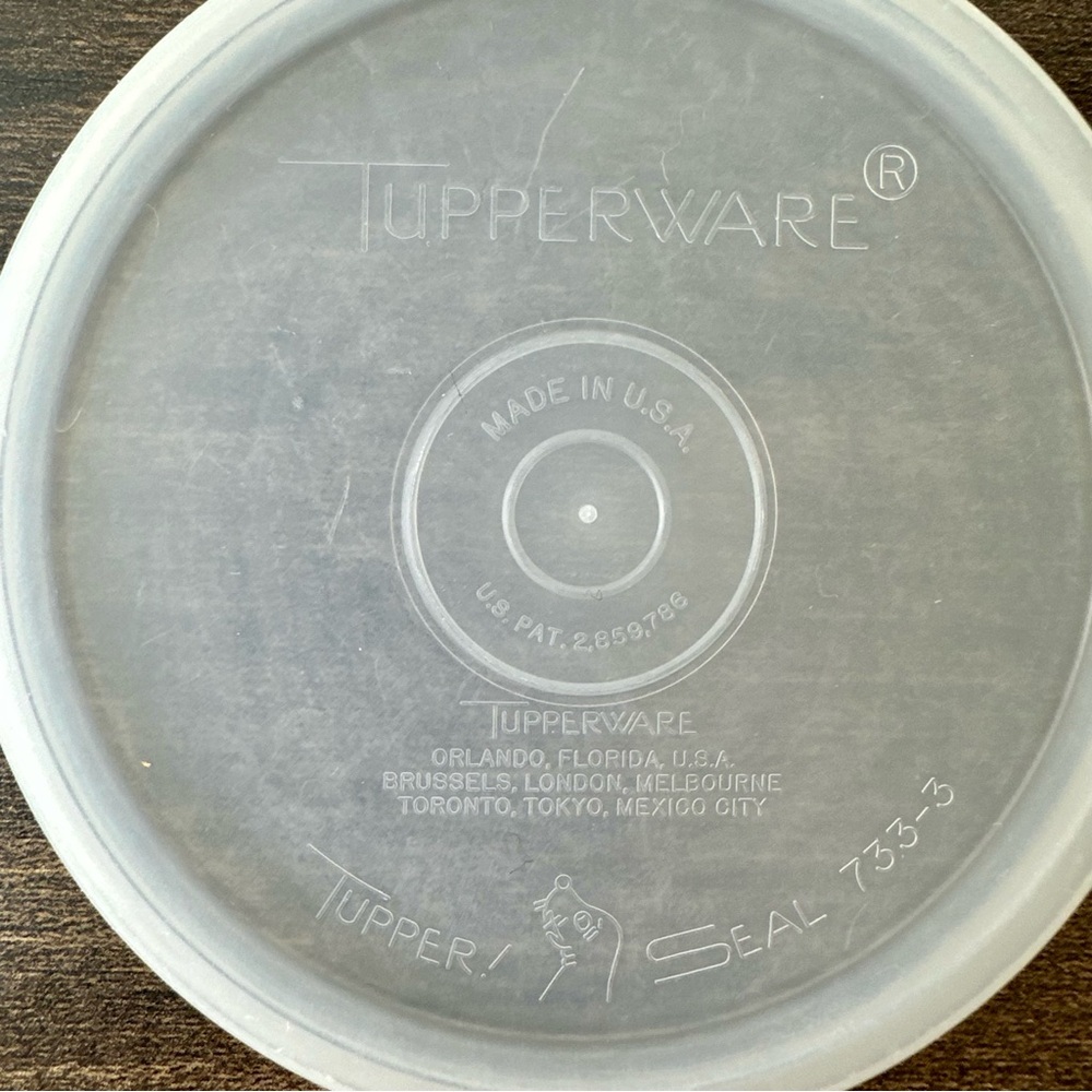 Tupperware 3-piece Condiment Caddy with Lids - Picture 8 of 13